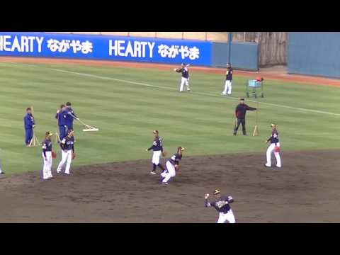 ｿﾌﾄﾊﾞﾝｸﾎｰｸｽ 春季宮崎ｷｬﾝﾌﾟ 2017年2月4日 １軍外野手 ｾｶﾝﾄﾞ守備練習