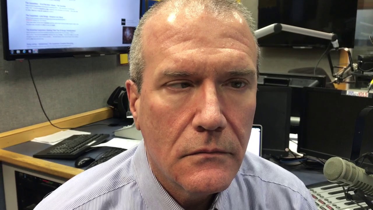 Bill Doyle tries to go crosseyed YouTube