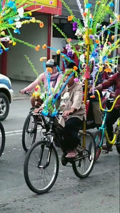 Tradisi Endog-Endogan Merayakan Maulid Nabi Di Banyuwangi