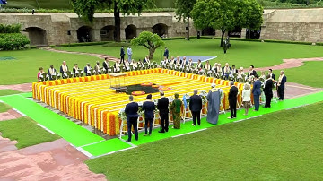 G20 Leaders pay tributes to Mahatma Gandhi at Rajghat, New Delhi | G20 Summit