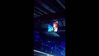 Mylène Farmer : Je te dis tout aux NRJ Music Awards filmé depuis la salle