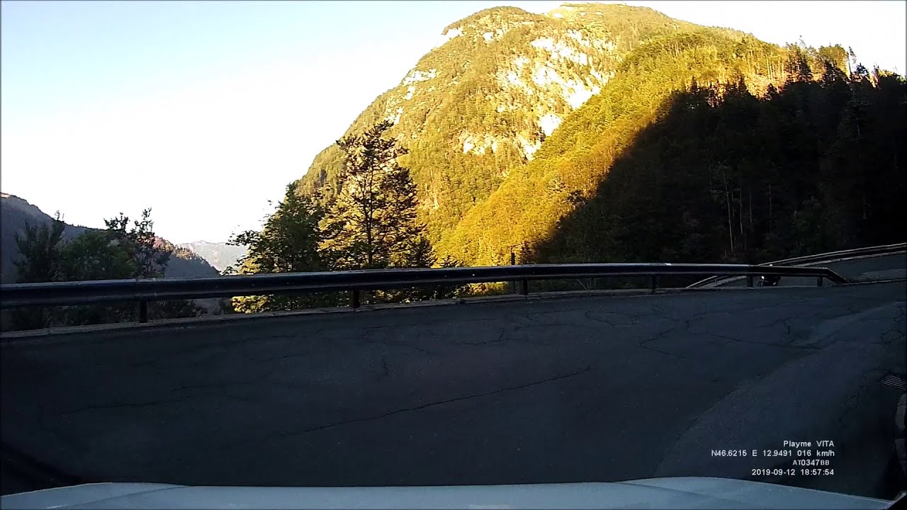 Passo di Monte Croce Carnico (Plockenpass)  1360mt.. Discesa (спуск з перевалу). Alpen. Austria