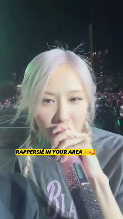 This time Rosé asked Lisa for a Rap 🙌😅 #lisa #rosé #chaelisa #blackpink #shorts