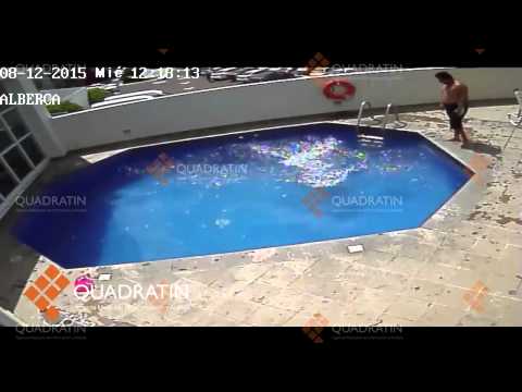 Vídeo muestra a hombre que ahogaba a menor en alberca