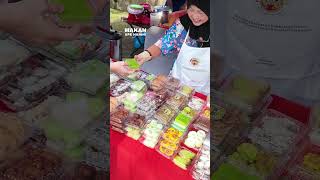 Akak Jual Pelbagai Jenis Kuih Muih Warna Warni Rm10 Dapat 3 Kotak Bazar Ramadan Kelana Jaya