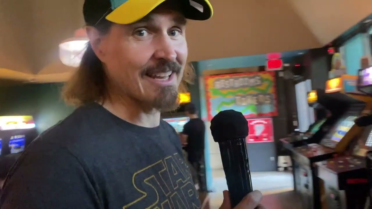 80s Arcade Game Parlor in Echo Park Los Angeles - Button Mash