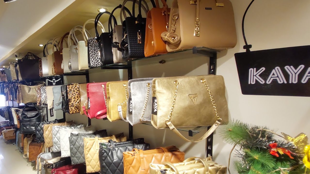 مصنع شنط بسعر الجمله من اول قطعه شنط مميزه شيك مفيش شعبي خالص عند كايا فالجمرك وشحن لأى مكان