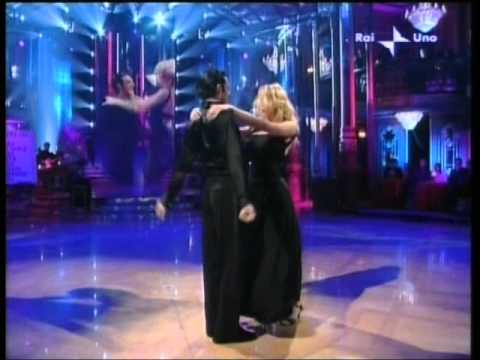 Ballando con le stelle Paso doble Anna Falchi + Stefano di Filippo