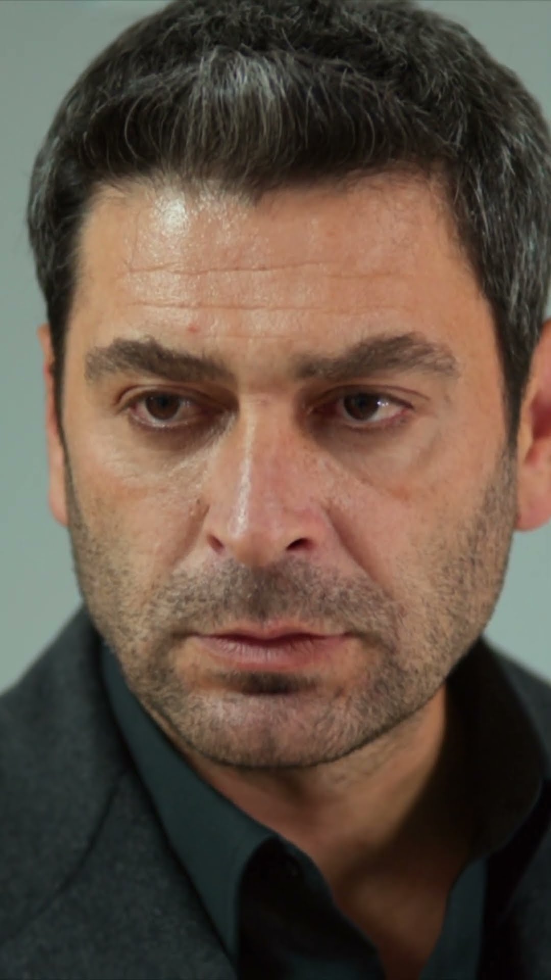 Cihan gözyaşlarına hakim olamadı! #UzakŞehir #Shorts