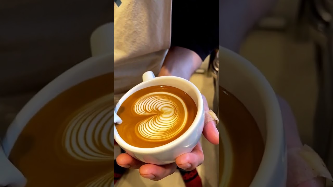 Wing Tulip 🌷 Latte Art | Coffee Art #baristalife #shorts  [Barista:- @yu000a]