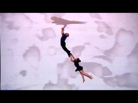 смотреть клип В МАЛЕНЬКОМ ЗАЛЕ на ДВА ЧЕЛОВЕКА Multimedia Dancers Руслан НАВРОЦКИЙ сл pointalex