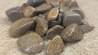 A quick guide for dry polishing rocks.