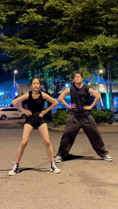 Waka waka x Run the world remix #pcdancestudio #dance #tiktok