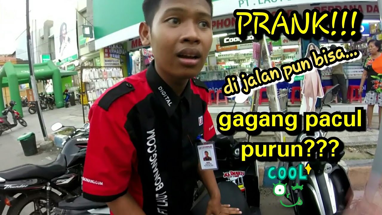 PRANK Lucu!!! ke Toko HP cari gagang pacul??? || yunius