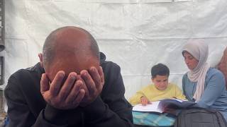 مخلفات الاحتلال الإسرائيلي تسلب الطفل محمد عودة بصره وأصابع يده اليسرى شمال غزة