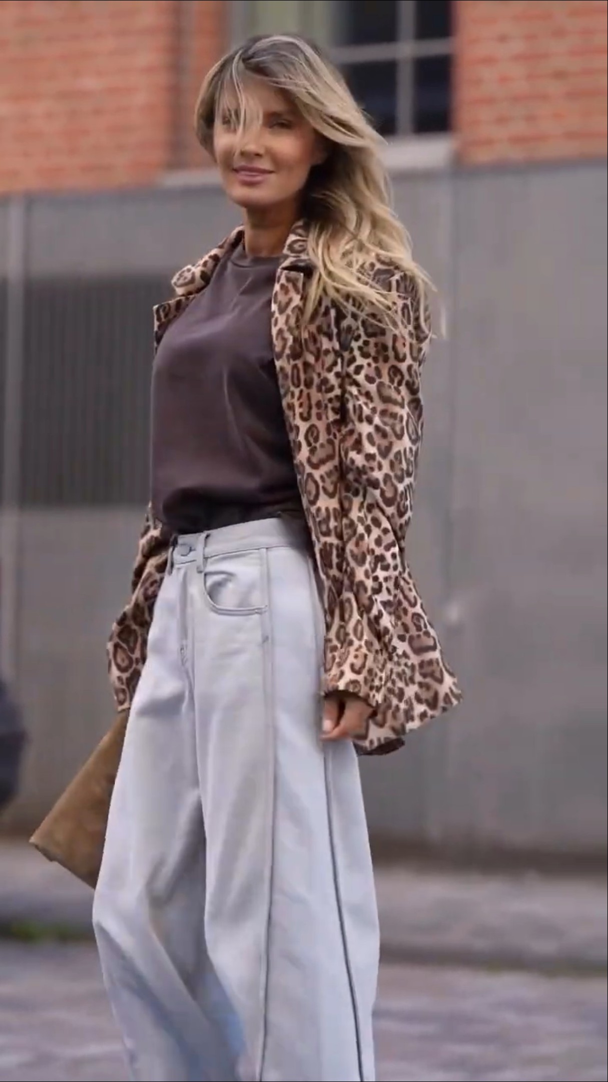 The Modern Way to Wear a Leopard Print Blazer #ootd #fashiontrends