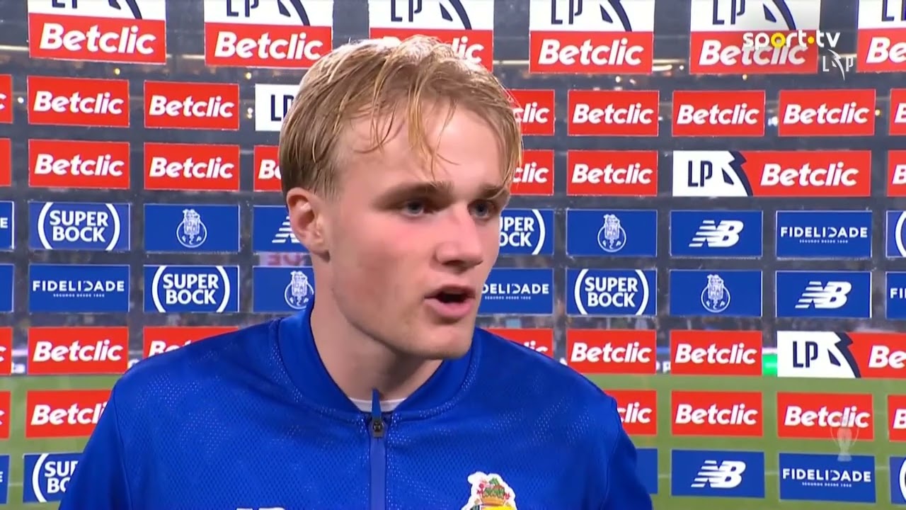 I Liga (#23) | FC Porto 1-0 Rio Ave: Flash Interview V. Froholdt