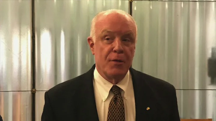 Ex-House Speaker Bill DeWeese speaks after resente...