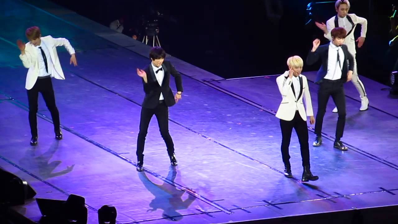 Hello - SHINEE CHILE 2014