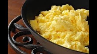 Is there a right way to make scrambled eggs? add milk or water?
experiment