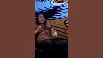 Dave humorously recounts the incident where Krist was hit by a bass.#nirvana #kurtcobain#nirvana
