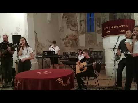 Ker - Songs: Uram, Tehozzád futok