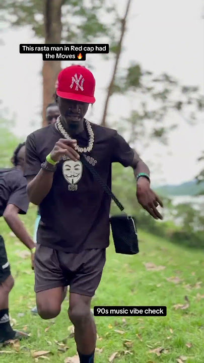 This rasta man in RED cap had the style #dance #reggae #jamaicanfashion #shortsvideo #youtubeshorts
