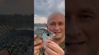 Присел на🎣камушек И ПОШЛА ЖАРА! #поплавокрыбалкадлявсех #рыбалканапоплавок #подпишись #like #shorts