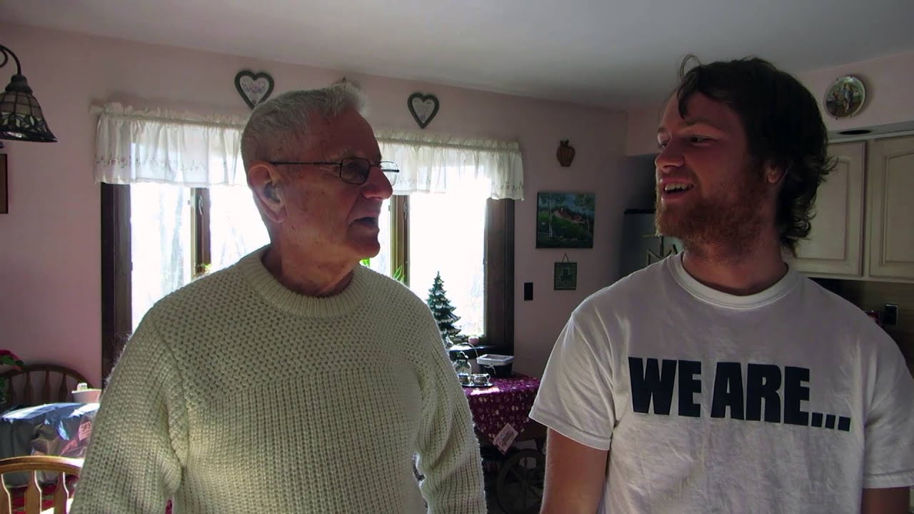 Yanqui Enseñando Cordobés A Su Abuelo