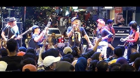 Judul-Judulan ★ Lagu Kocak Bareng P.M.R. (Pengantar Minum Racun)
