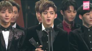 161116 SEVENTEEN(세븐틴) & Block B(블락비) win Best Star Award @Asia Artist Awards 2016