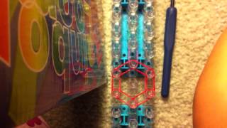 Rainbow Loom simple flower ring by Morgan