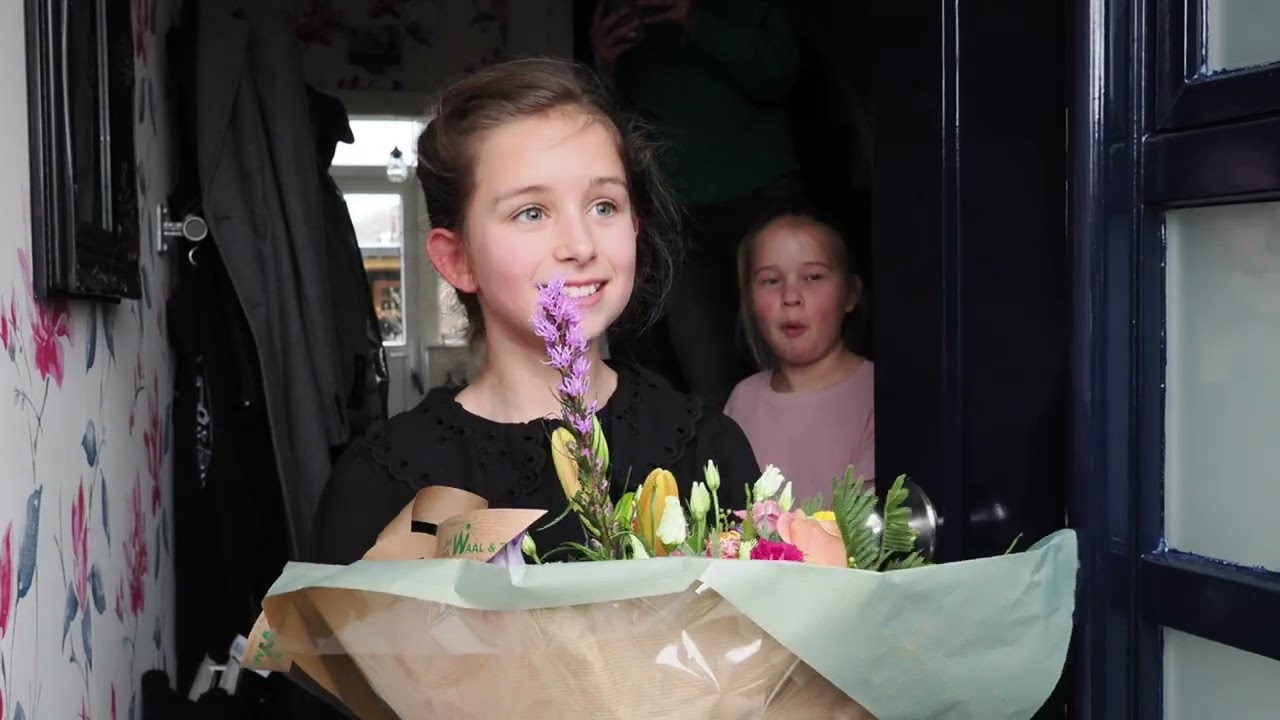 Nieuwe kinderburgemeester Meike Oosterwijk wordt verrast