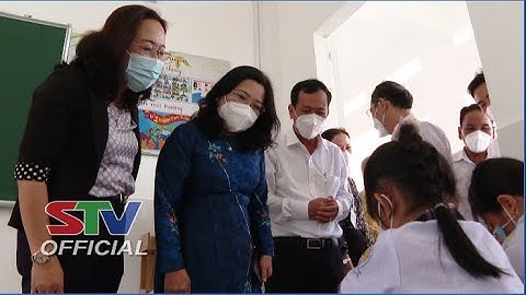 STV - Thường trực Tỉnh ủy Sóc Trăng thăm học sinh ngày đầu tiên trở lại trường học