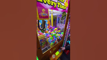 What’s inside the mystery Egg duck #clawmachine #newvideo #arcadegames #arcade #shorts #bigwin part1
