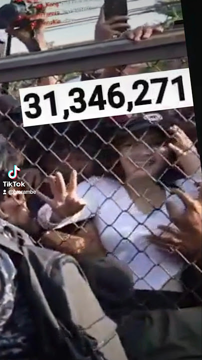 Kesempatan dalam Kesempitan Detik-Detik payudara si embak dipegang dalam Live Streaming iShowSpeed!