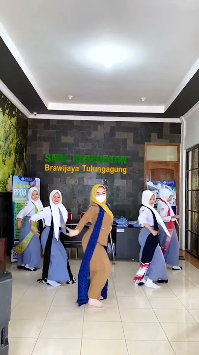 Gurunya kaya gini apa gak bikin seneng sih 🤗😘😘🔥🔥