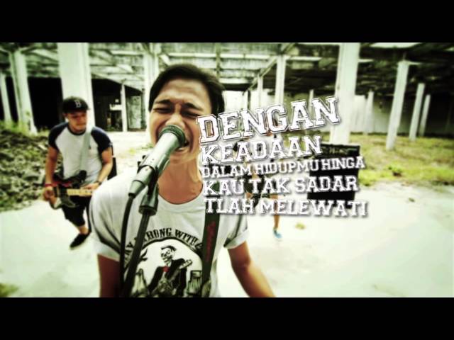 stand up please - kawan lawan binatang (official video) class=