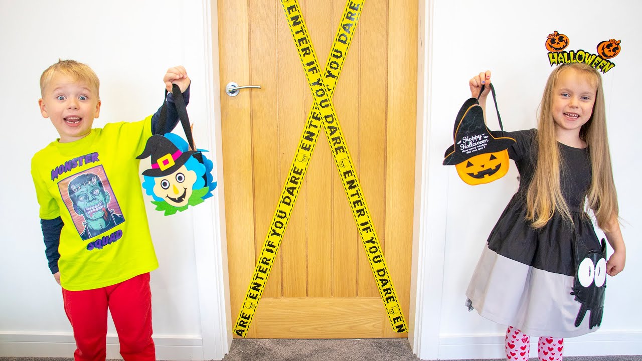 gaby-and-alex-looking-for-yummy-halloween-treats-youtube