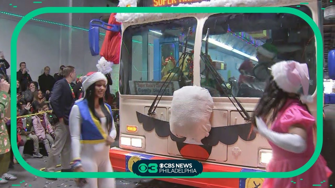 septa-decorates-buses-for-the-holidays-youtube