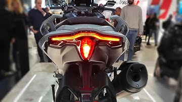 2025 Grand Touring Maxi Scooter - Yamaha TMAX 560 Techmax Walkaround