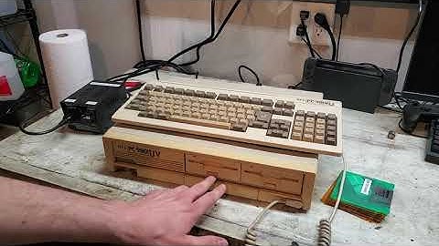 NEC PC-9801UV2 Part 1: Overview and Disassembly