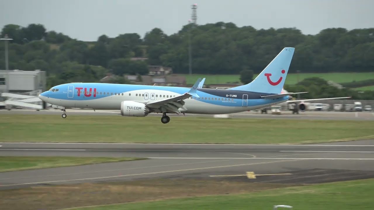 Bristol Airport Plane Spotting from a unique location - Runway 27 Arrivals & Departures