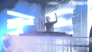 Calvin Harris @ iTunes Festival playing Firebeatz - Where's Your Head At