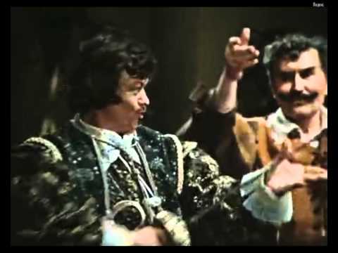 Судьба ласкает молодых и рьяных, Мужская красота в мор