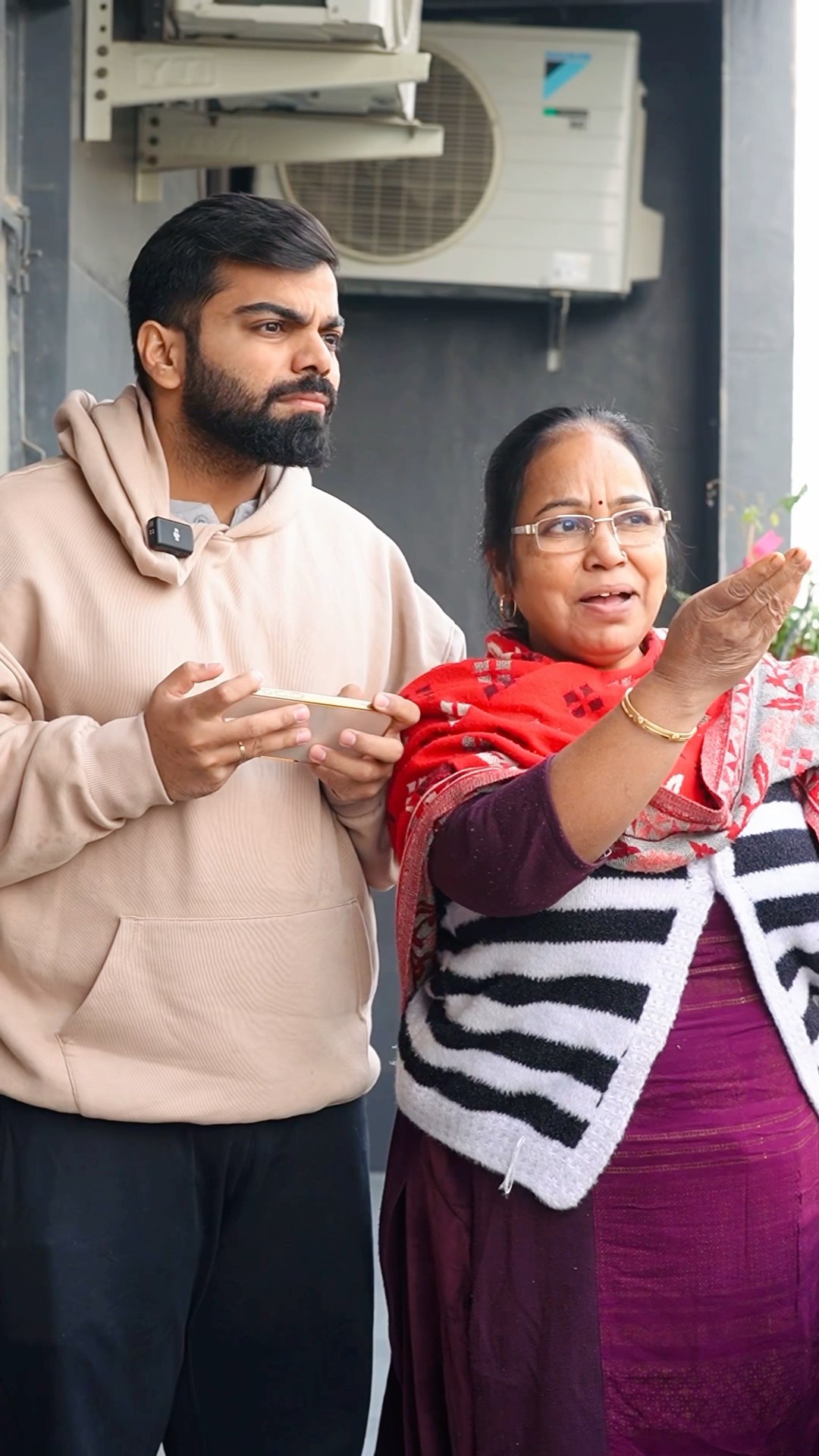 Mummy nai gaurav ko ullu banaya #shorts #youtubeshorts #gauravaroravlogs