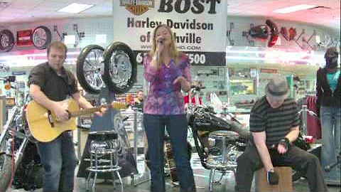 Kimberly Shifflett playing live onstage at the Nas...