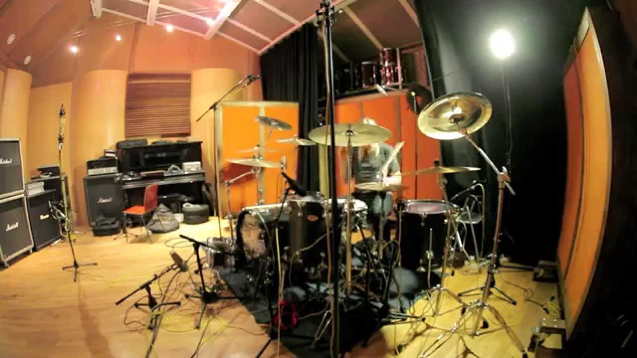 KILT. - MOMENTUM - studio day one