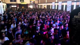 Insyaallah Makmur Ft. Farid Mbah Surip - Tak Gendong (Live at GIM)
