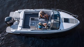 Bella 640 DC ute till havs